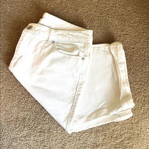 Women’s Style & Co Bermuda jean shorts in white size 14